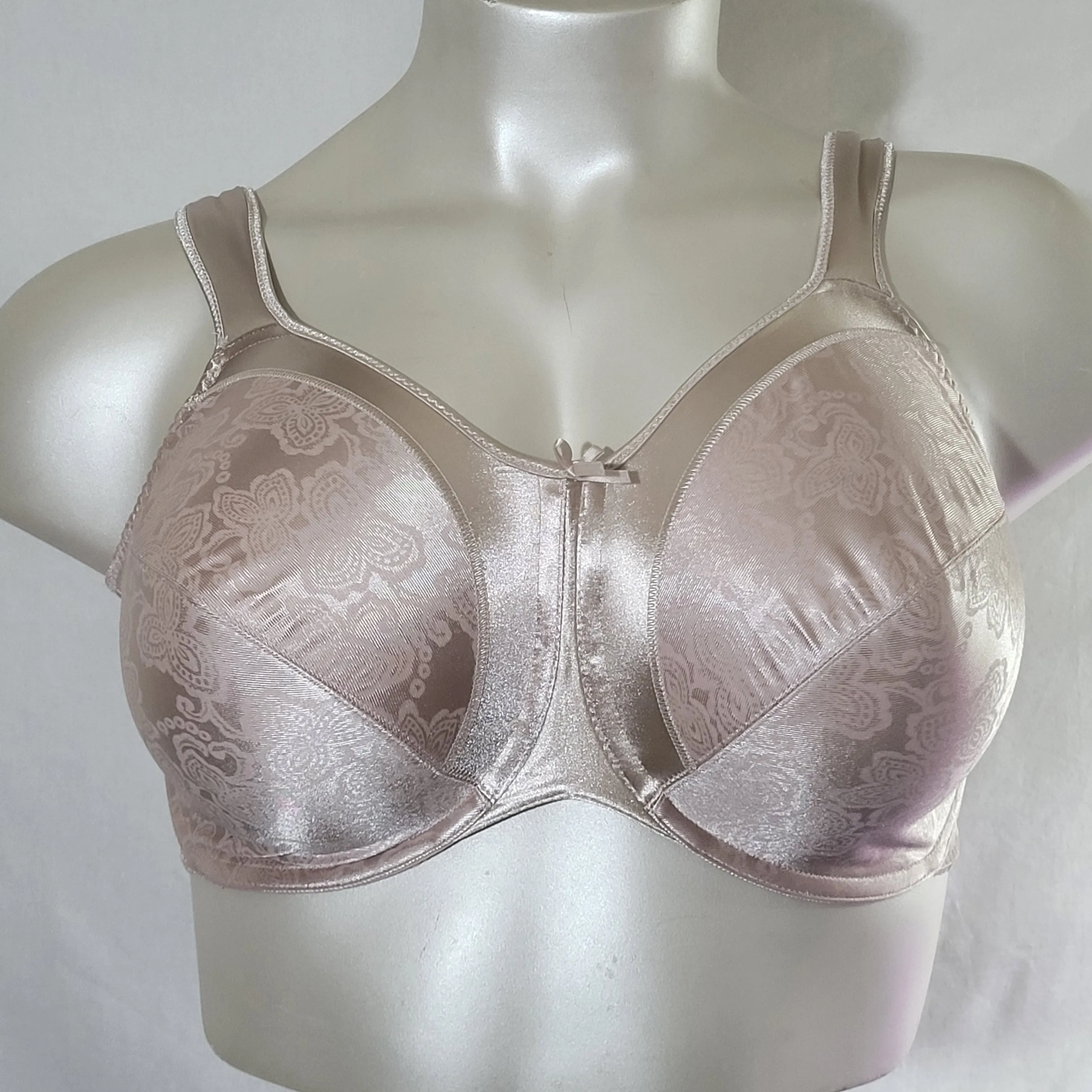 Bali 3562 Satin Tracings Underwire Bra 42DD Nude NEW WITH TAGS