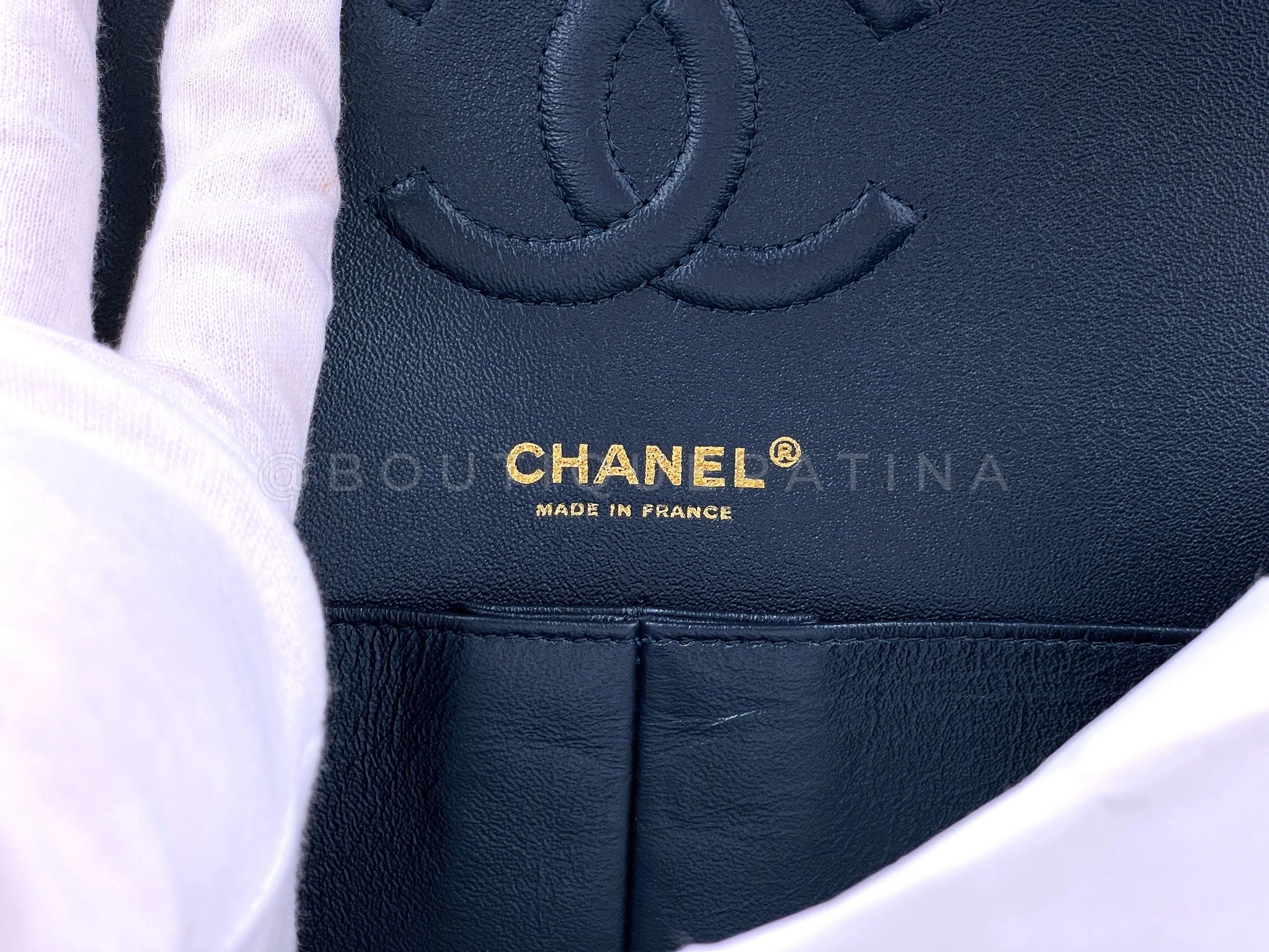 Chanel 2018 Pearly Navy Blue Pleated Chevron Medium Classic Double Flap Bag GHW