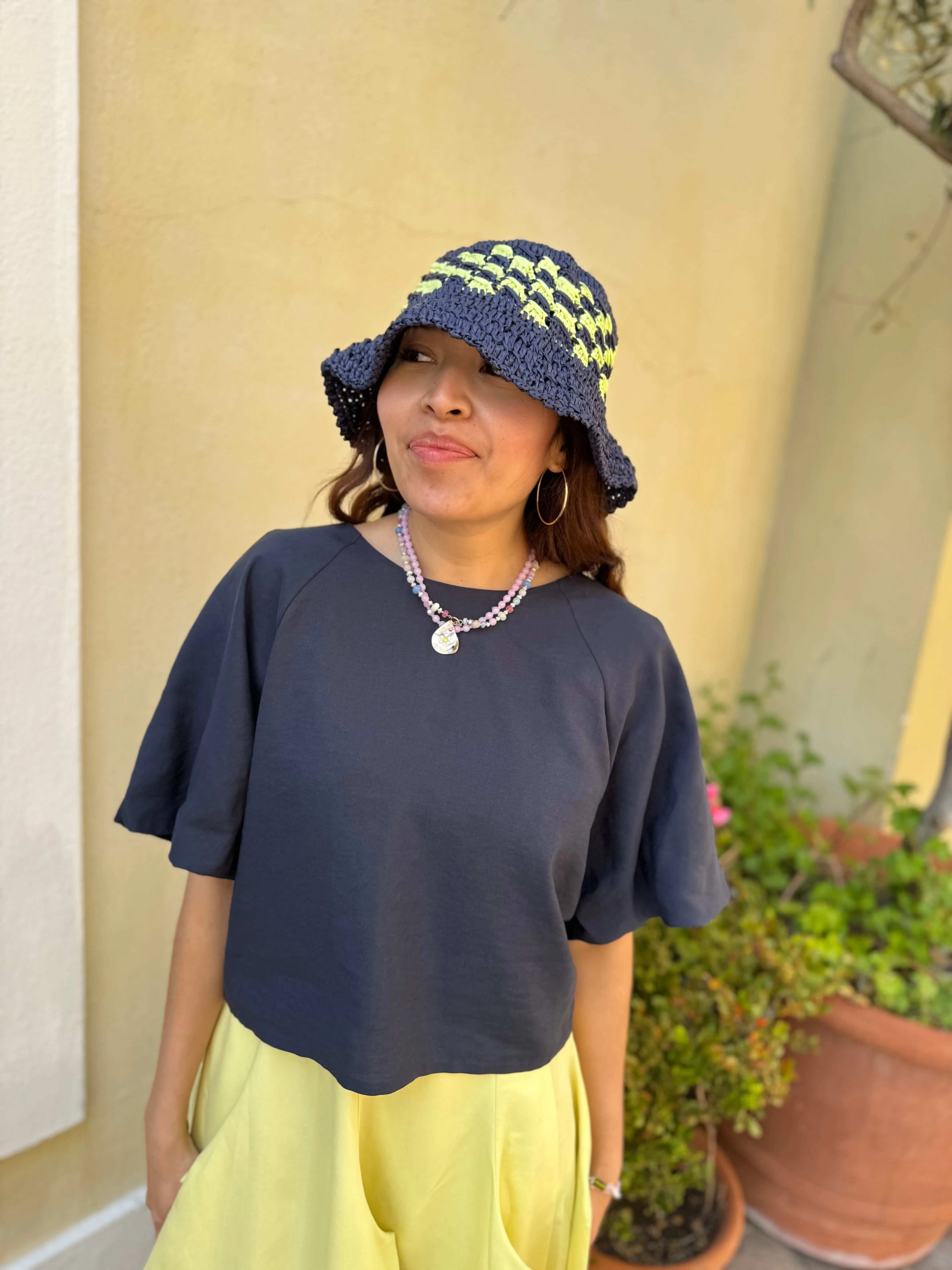 Cloud Raglan Sleeve V Back Top in Dark Blue / Size S