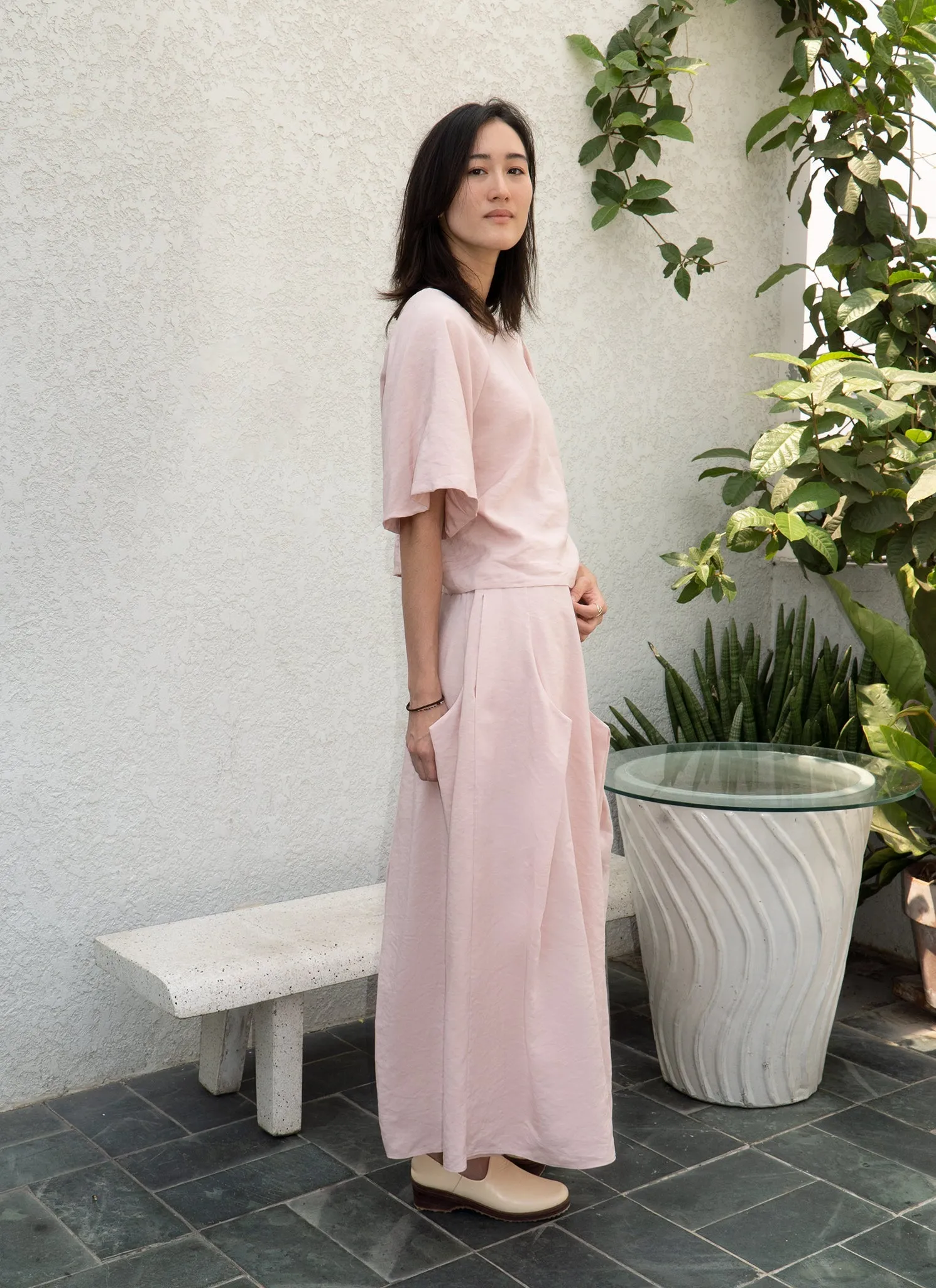 Cloud Raglan Sleeve V Back Top in Pink Rose