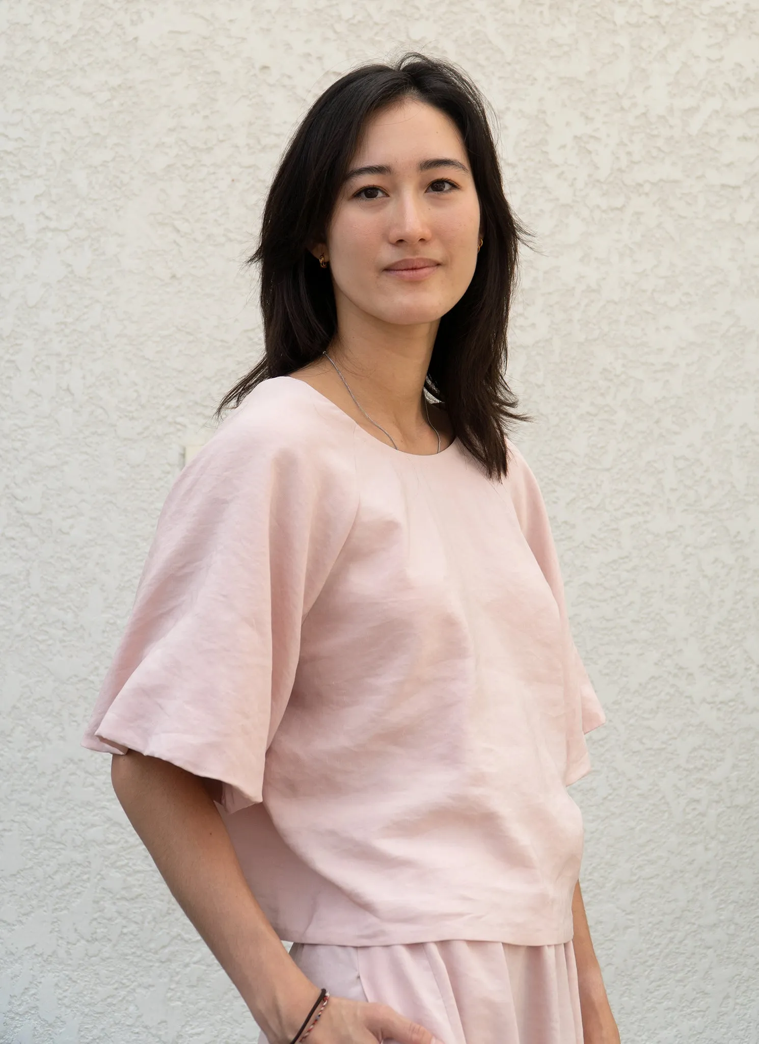 Cloud Raglan Sleeve V Back Top in Pink Rose