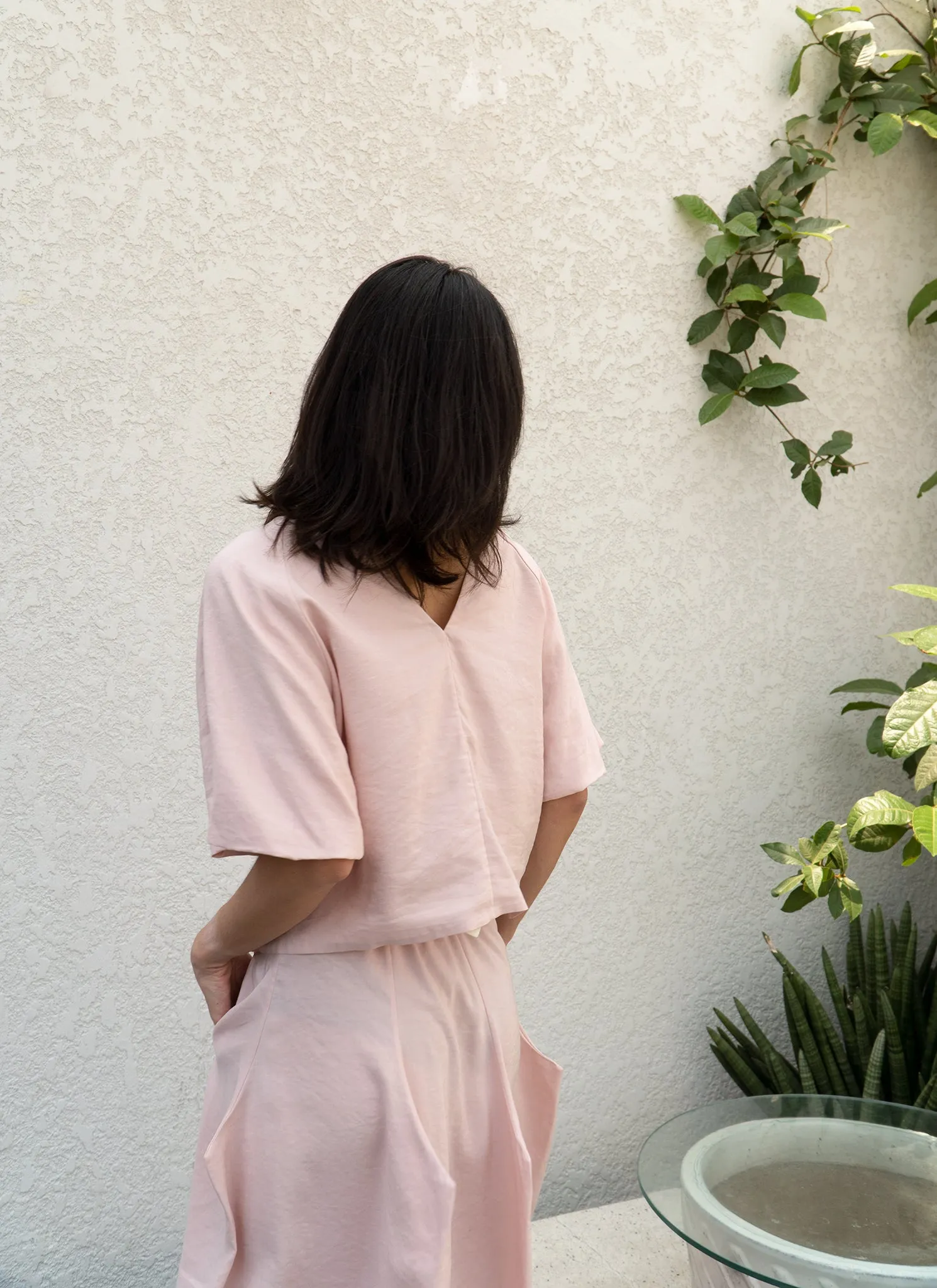 Cloud Raglan Sleeve V Back Top in Pink Rose